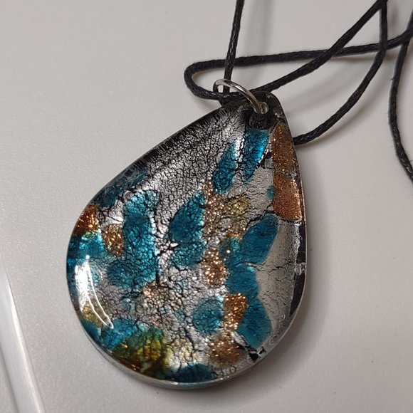 Set Of 3 Colorful Glass Teardrop Shaped Pendant Necklaces 20 Inches Long - Picture 4 of 15